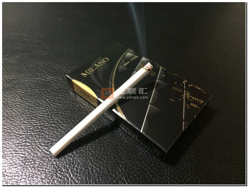 黑色侧推米兰烟（MILANO)
