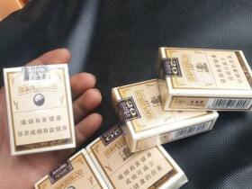 黄鹤楼(软短1916)