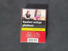 万宝路(硬红口袋捷克含税版)