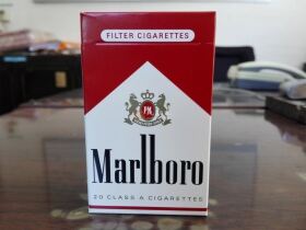 万宝路(硬红乌兹别克斯坦免税版)