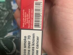 万宝路(硬红欧盟免税版)