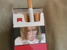 万宝路(硬红欧盟免税版)