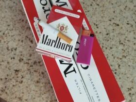 万宝路(红 过滤嘴美国版)