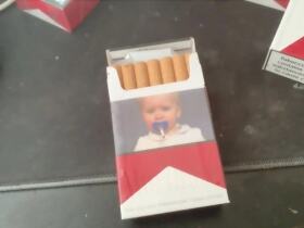 万宝路(硬红欧盟免税版)