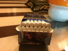 万宝路(白蓝越南版)