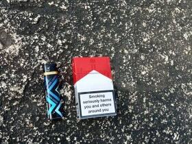 万宝路(硬红约旦免税版)