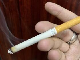 万宝路(美产硬蓝薄荷 Smooth 100S)