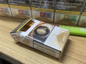 万宝路(硬白金意大利版)