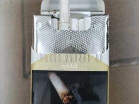 万宝路(硬白金迪拜完税版)