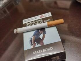 万宝路(硬红乌拉圭东岸共和国版)