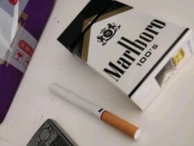 万宝路(硬黑金100S美版)