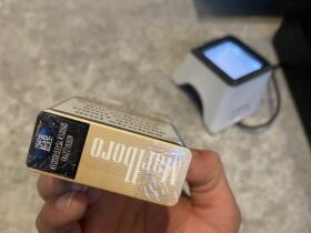 万宝路(硬白金亚太GCC版)