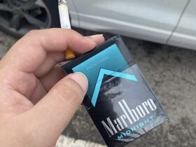 万宝路(美产午夜蓝 Midnight)