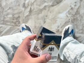 万宝路(硬黑金美版)