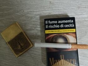 万宝路(硬黑金口袋意大利版)