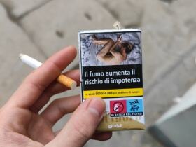 万宝路(硬白金意大利版)