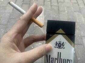 万宝路(硬黑金100S美版)