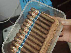 王冠(蓝色假日)