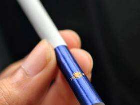 芙蓉王(硬蓝新版)