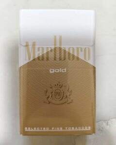 万宝路(硬白金摩洛哥版)