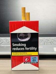 万宝路(硬红欧盟免税版)