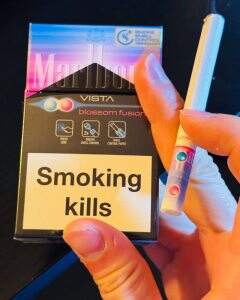 万宝路(樱花爆珠亚太版)