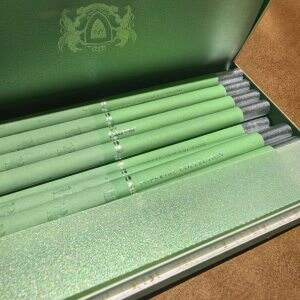 卡比龙(总裁抹茶绿日版)