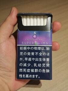 梅比乌斯(E-SERIES 5mg 蓝莓爆珠超细长杆日版)